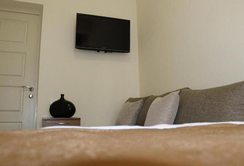 Standard room with outdoor bath, 5th Floor Guest House Yerevan