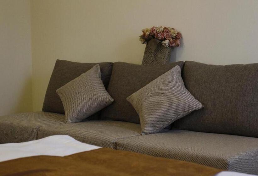 اتاق استاندارد چهار تخته, 5th Floor Guest House Yerevan