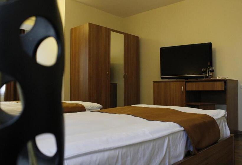 اتاق استاندارد چهار تخته, 5th Floor Guest House Yerevan