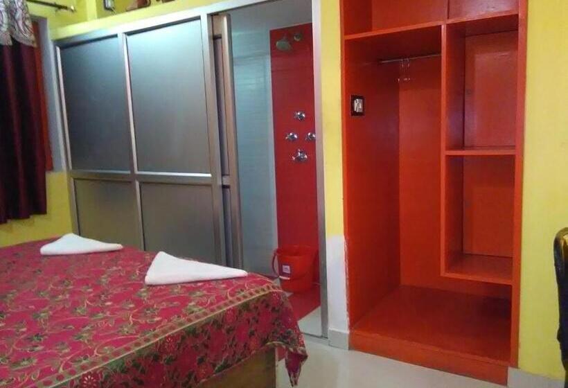 Номер Deluxe, Bhadra Kali Guest House