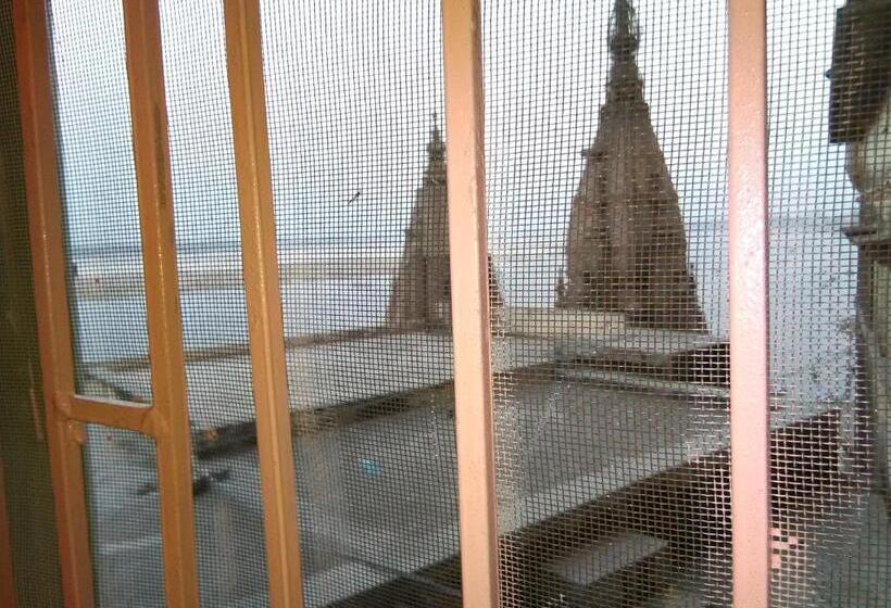 غرفة قياسية مطلّة علي البحر مزوَّدة بشُرفة, Bhadra Kali Guest House