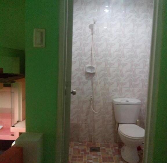 بانگلوی استاندارد, Gomez Guest House