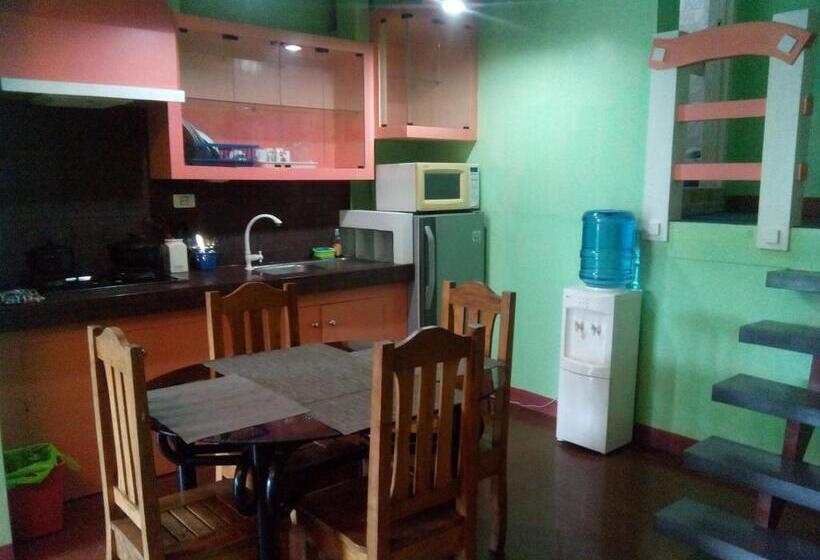 بانگلوی استاندارد, Gomez Guest House