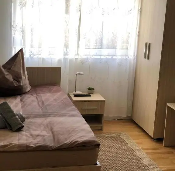 コンフォートシングルルーム, Haus Berta