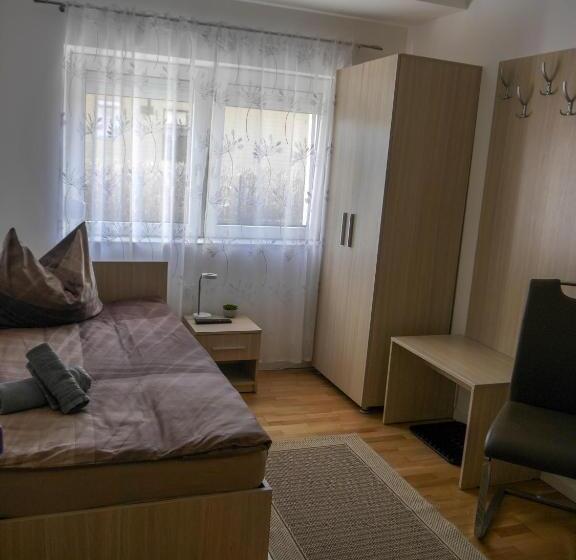 舒适型单人间, Haus Berta