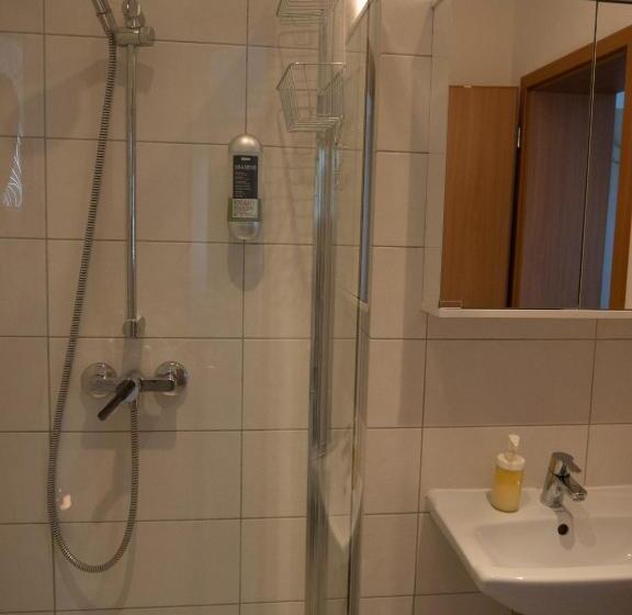 컴포트 룸, Haus Berta