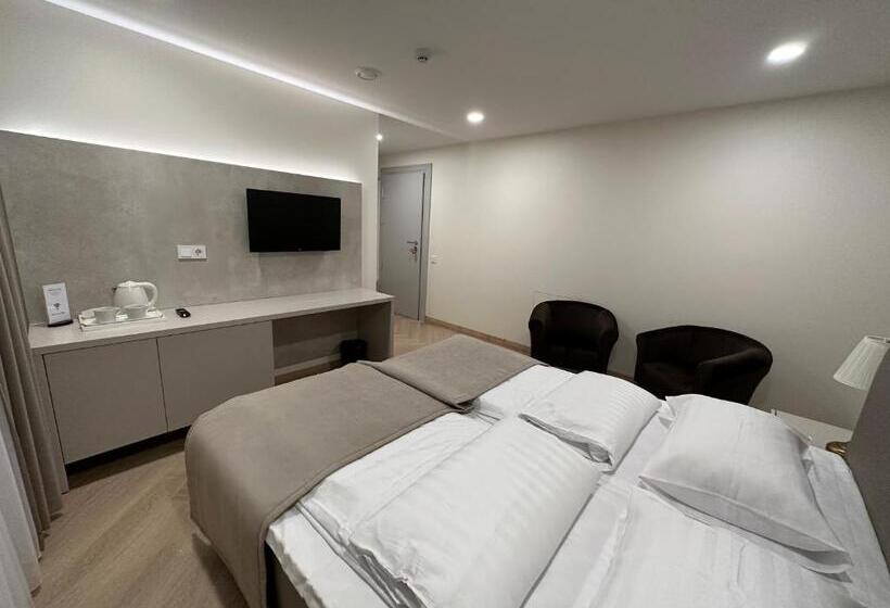 اتاق سوپریور, žilina