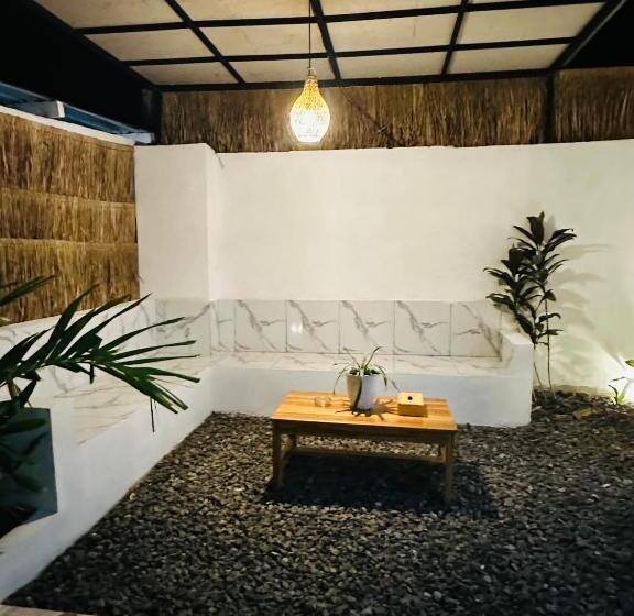 家庭间, Santai Retreat