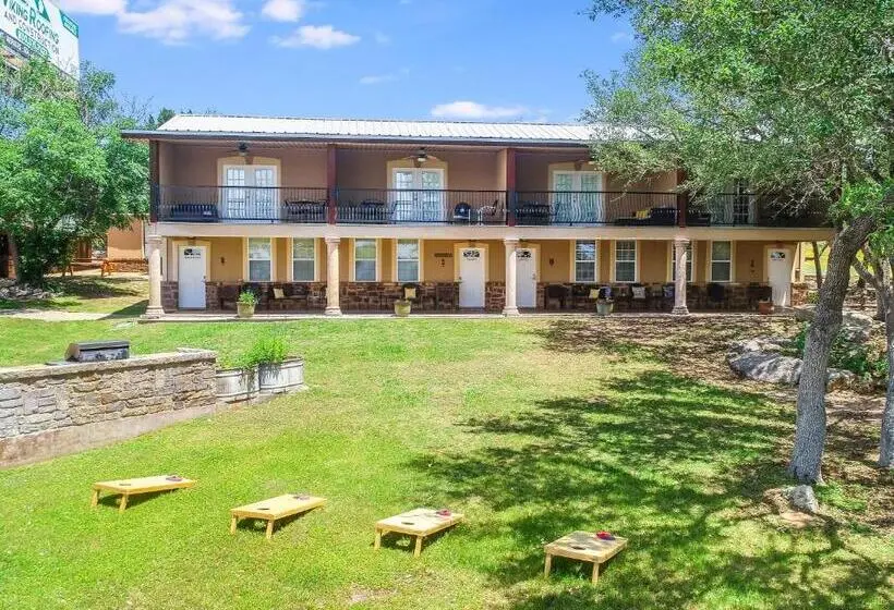 1 Bedroom Apartment Lake View, Canyon Lake Condos At Stillwater Ranch