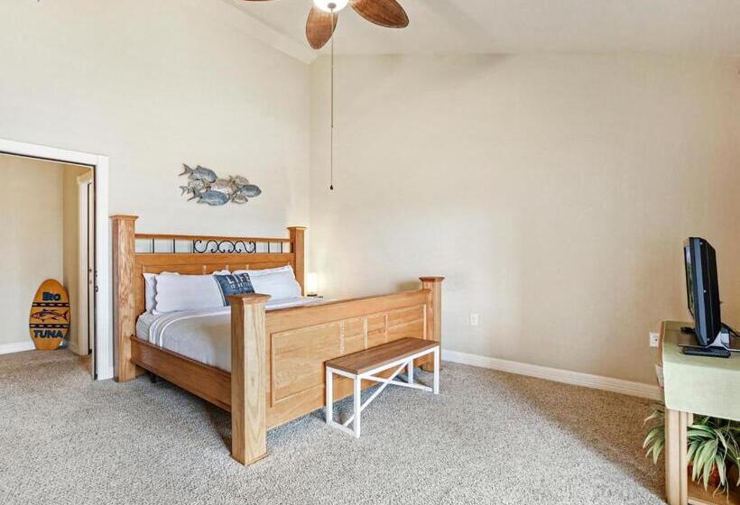 1 Bedroom Apartment Lake View, Canyon Lake Condos At Stillwater Ranch