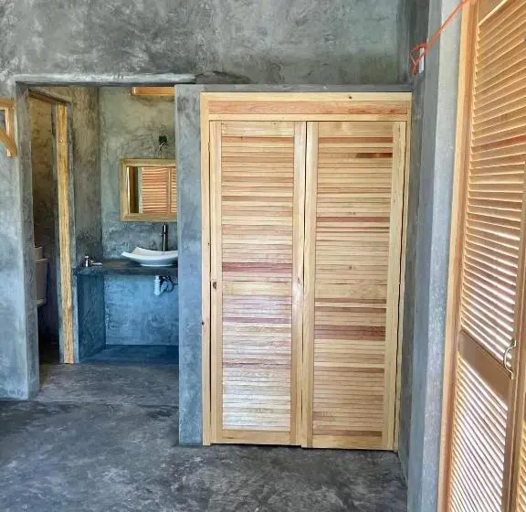 اتاق سوپریور, Casa De La Gente Nube