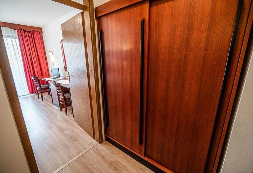 اتاق خانوادگی, Guesthouse Leski Dvor