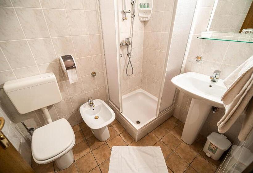 اتاق خانوادگی, Guesthouse Leski Dvor