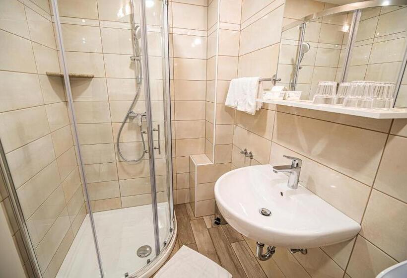 سوییت خانوادگی, Guesthouse Leski Dvor