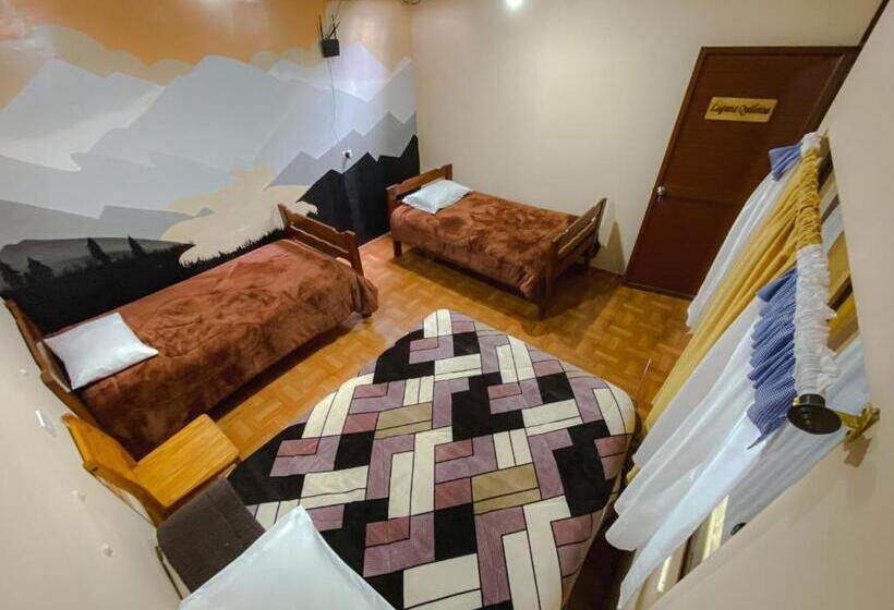 اتاق چهار تخته با دستشویی مشترک, Latacunga Hostel