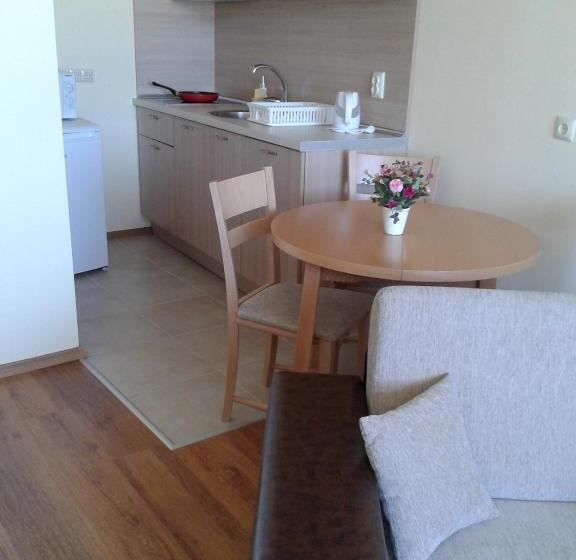 Апартаменты 1 Спальня, Stephanovy Guest House