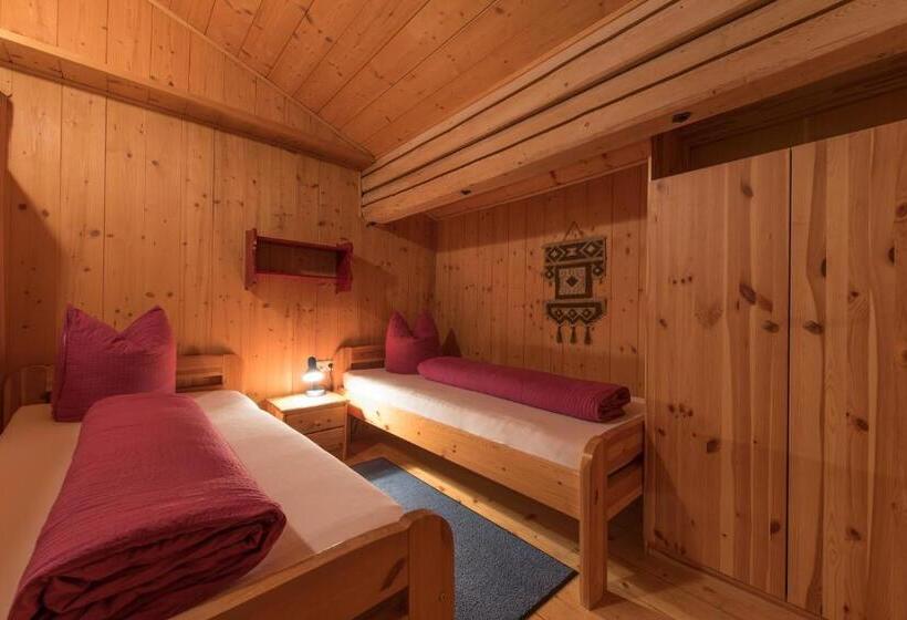 3 Bedroom Suite, Gasthof Zur Traube