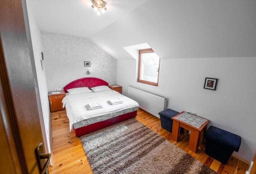 استودیوی استاندارد, Guesthouse Sandra