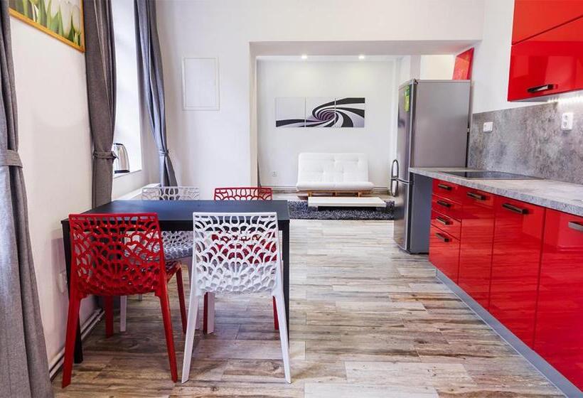 Апартаменты 1 Спальня, Guesthouse Zlatý Hrozen