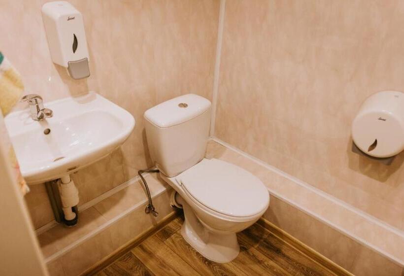 اتاق استاندارد سه نفره, Viesu Nams Pupa