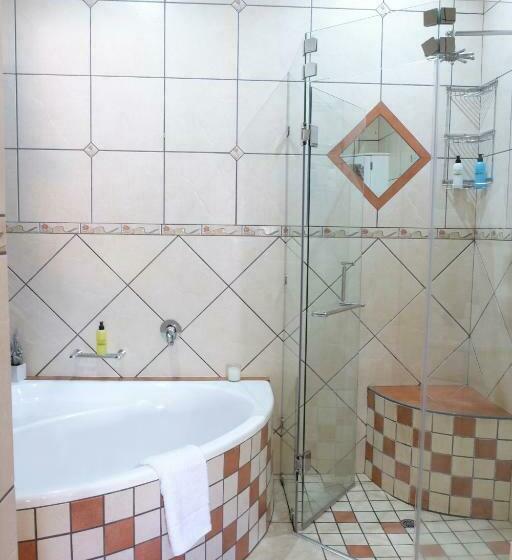 行政套房, Waterkloof Guest House