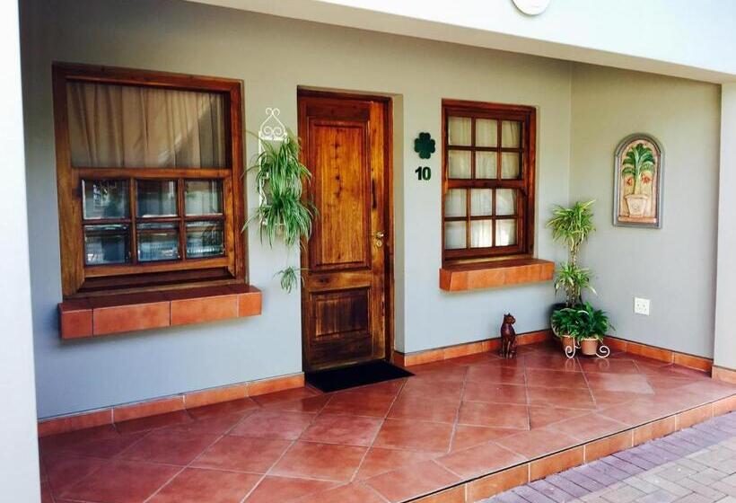 이그제큐티브 스위트, Waterkloof Guest House