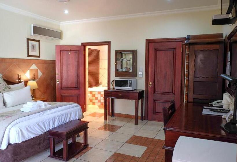 行政套房, Waterkloof Guest House