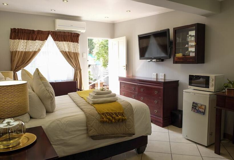 家庭间, Waterkloof Guest House