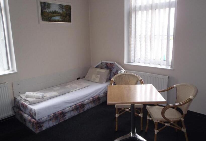 غرفة قياسية, Pension A Restaurace Kůlna