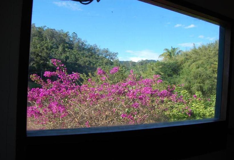 샬레, Fazenda Cachoeira Grande