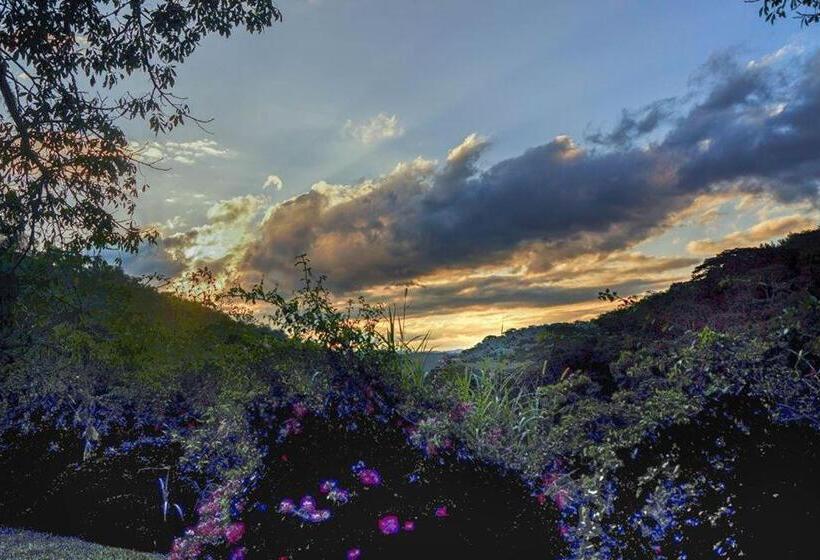 샬레, Fazenda Cachoeira Grande