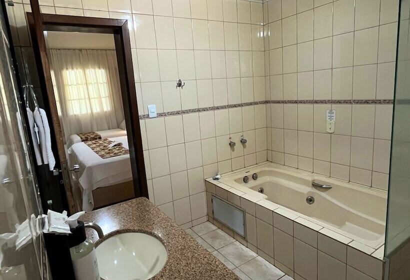 Люкс Повышенной Комфортности, Fazenda Tia Dora