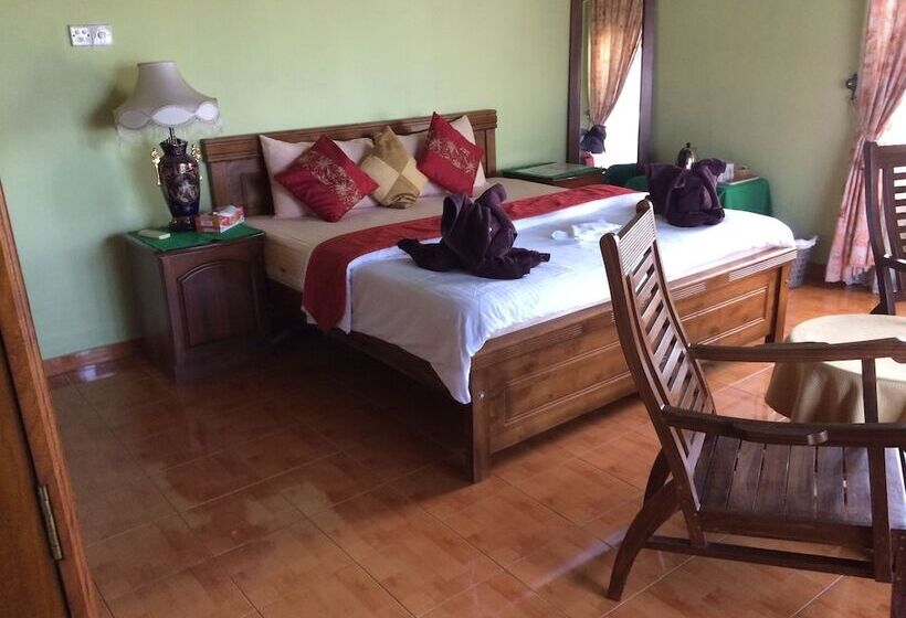 اتاق لوکس, The Norfolk Heritage Airport Villa