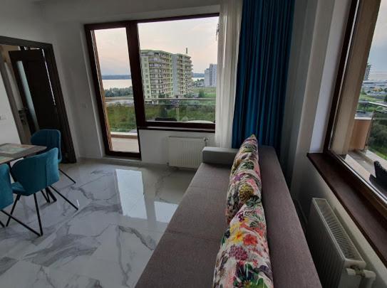 דירת חדר עם נוף לים ומרפסת, Mamaia Summerland Apartments