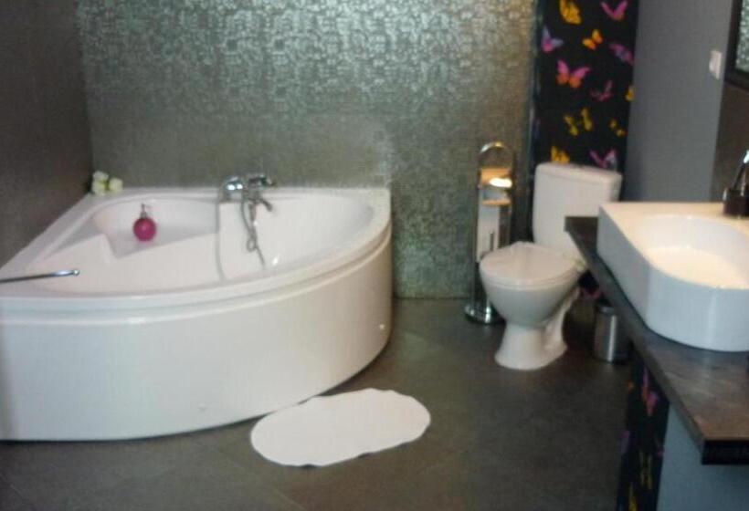 اتاق استاندارد با بالکن, City Lux Villa