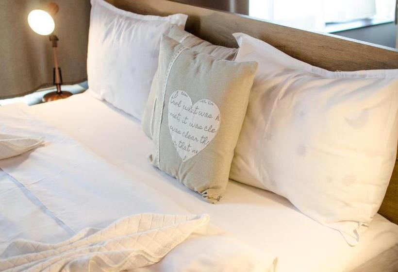 اتاق استاندارد سه نفره, City Lux Villa