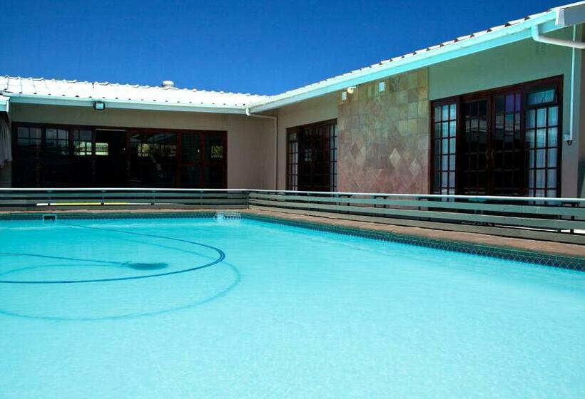 إستوديو قياسى, D Urbanmist Self Catering Guest House