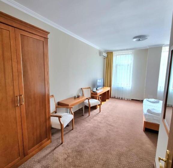 Студия Стандарт, Vila Central