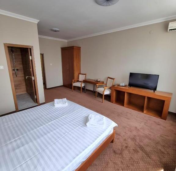 Студия Стандарт, Vila Central