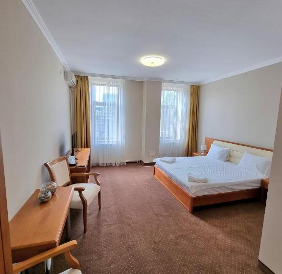 Студия Стандарт, Vila Central