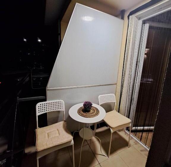 آپارتمان 1 خوابه, Villa Renessans