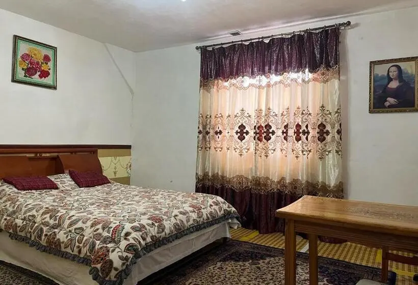 اتاق استاندارد, Gana's Guest House And Tours