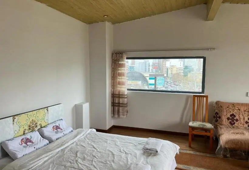 اتاق سوپریور با چشم‌انداز شهر, Gana's Guest House And Tours