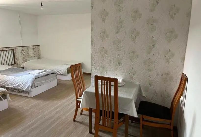 Economy Triple Room, Gana's Guest House And Tours