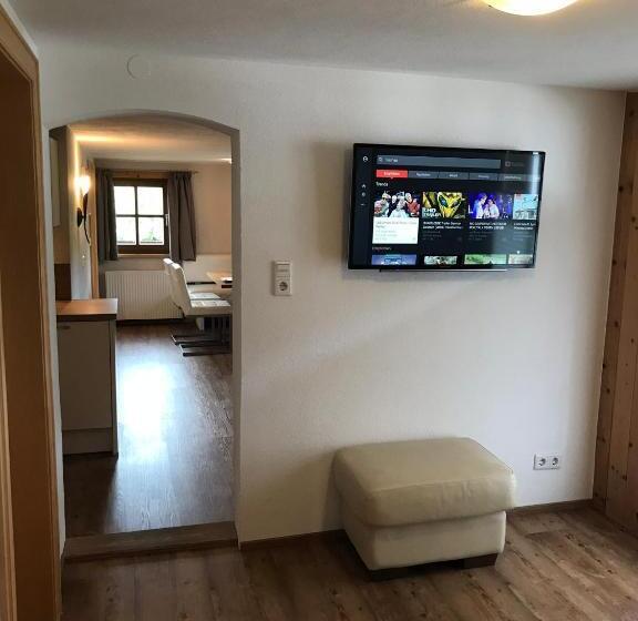 شقة 3 غرف, Oberwinklgut