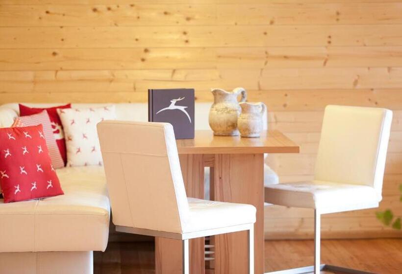 شقة غرفة واحدة, Oberwinklgut