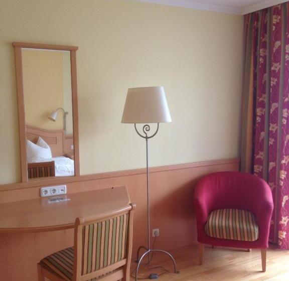 バルコニー付きスタンダードルーム, Peterwirt