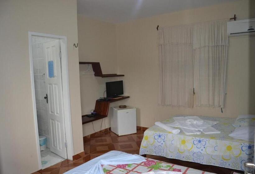 اتاق استاندارد سه نفره, Pousada Gincoara