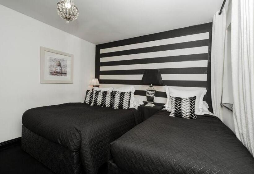 חדר סטנדרט, The K Kinsale