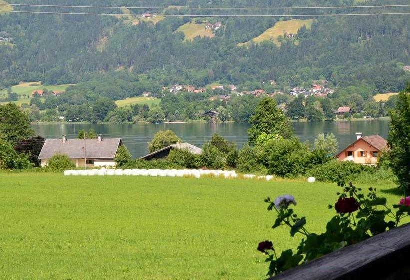 חדר סטנדרט לשלושה, Pension Strauß